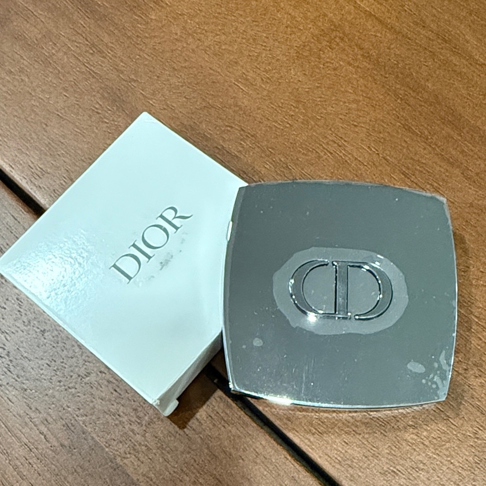 Dior GWP Shiny Silver Compact